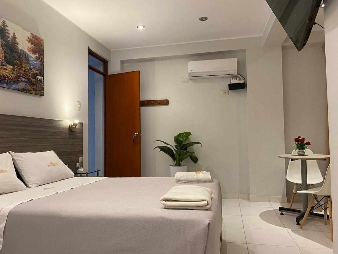 Millennium Hotel Corporative Сан Висенте де Канет Екстериор снимка